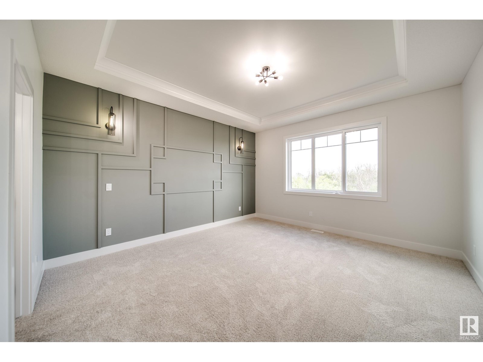 8812 183 AV NW, Edmonton