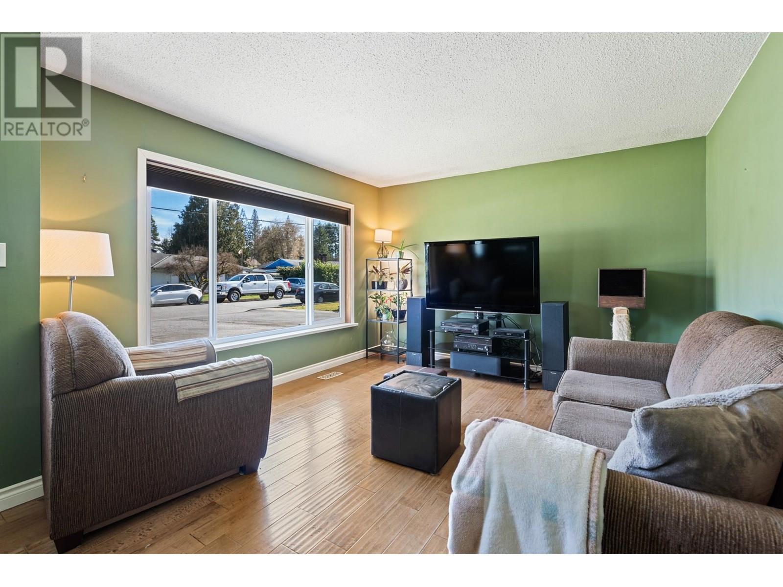 3641 INVERNESS STREET, Port Coquitlam