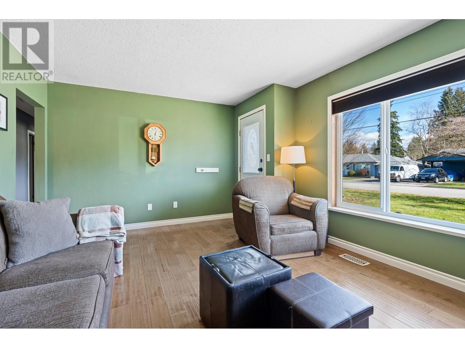 3641 INVERNESS STREET, Port Coquitlam