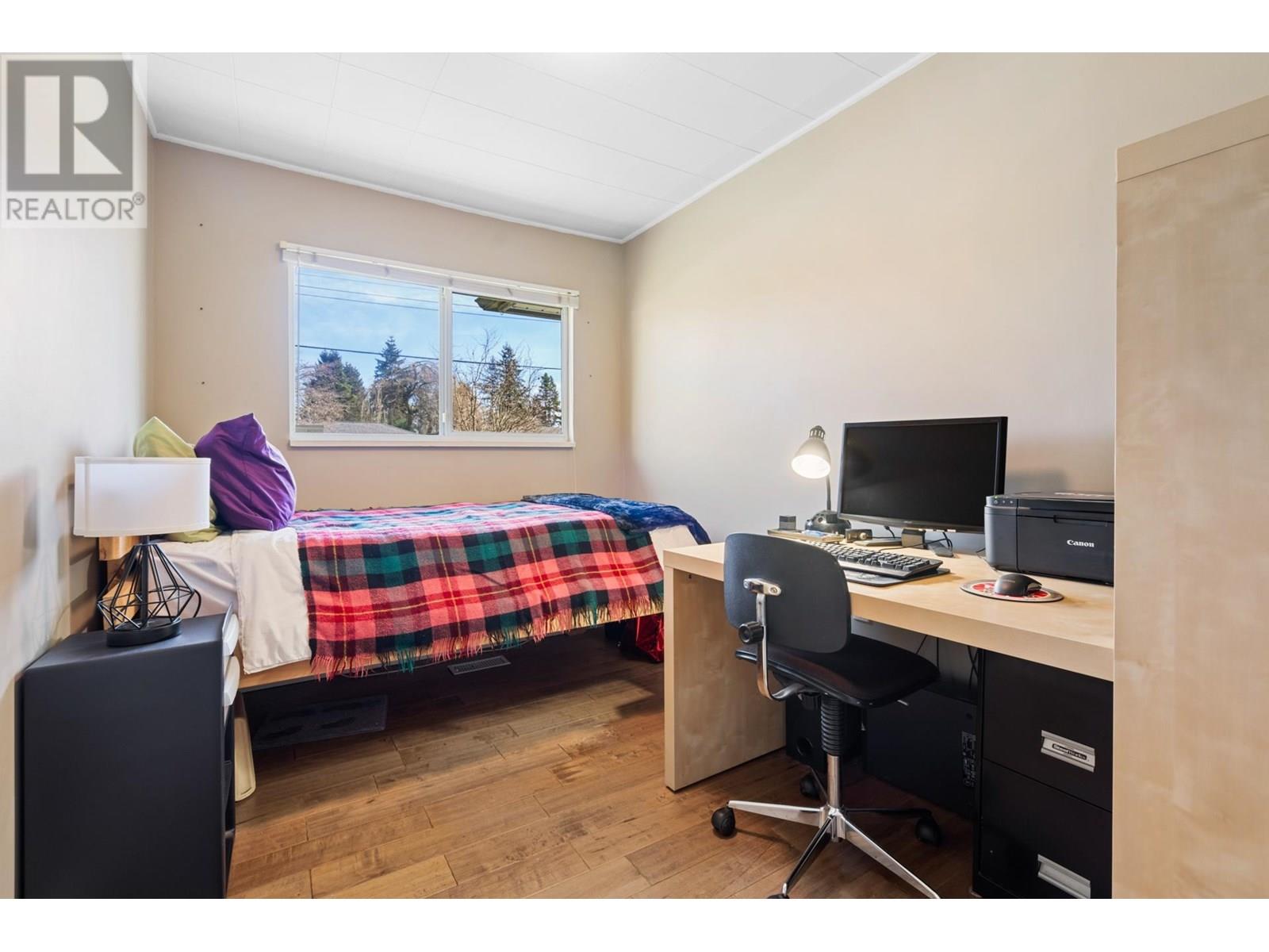 3641 INVERNESS STREET, Port Coquitlam