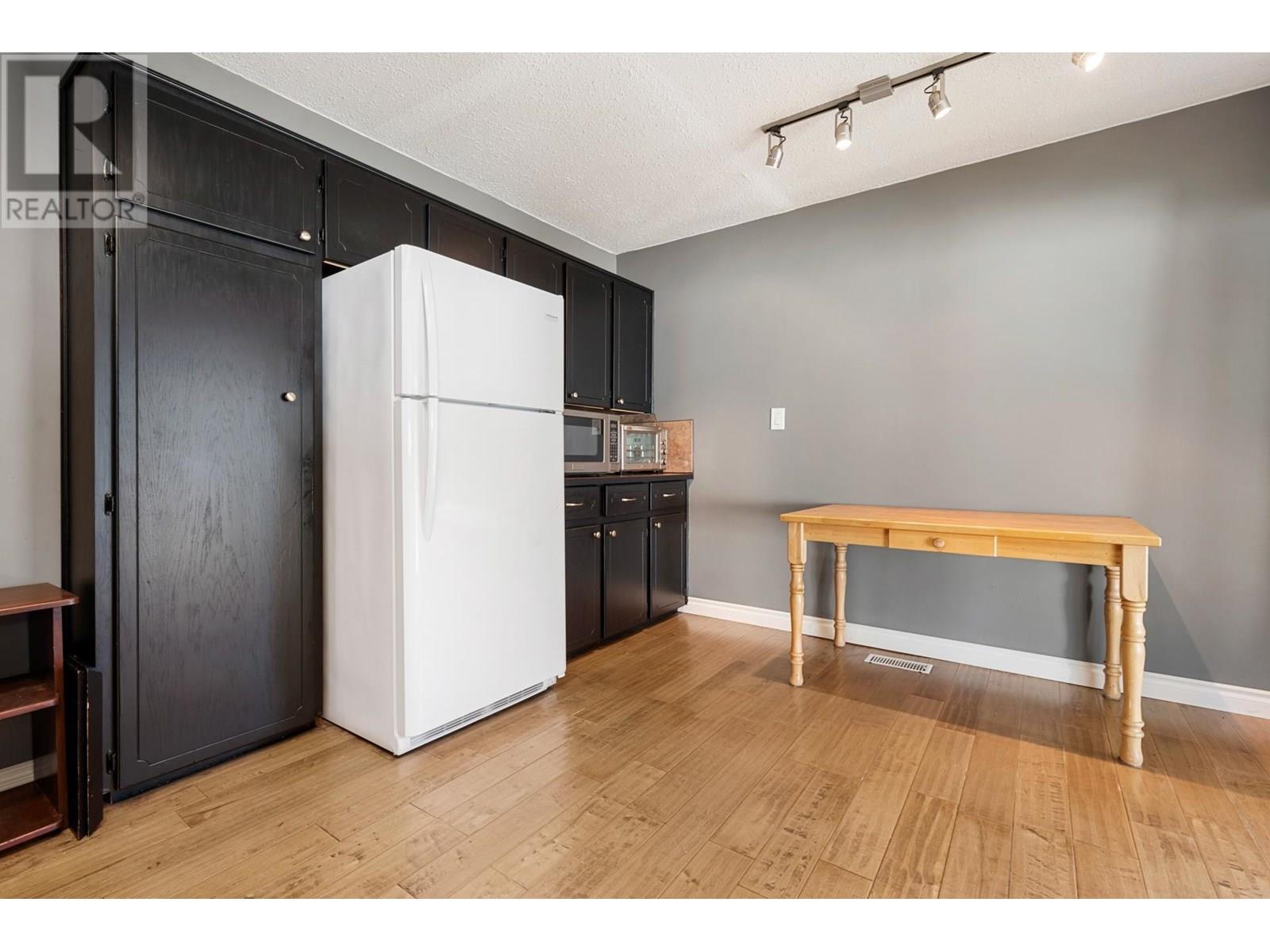 3641 INVERNESS STREET, Port Coquitlam