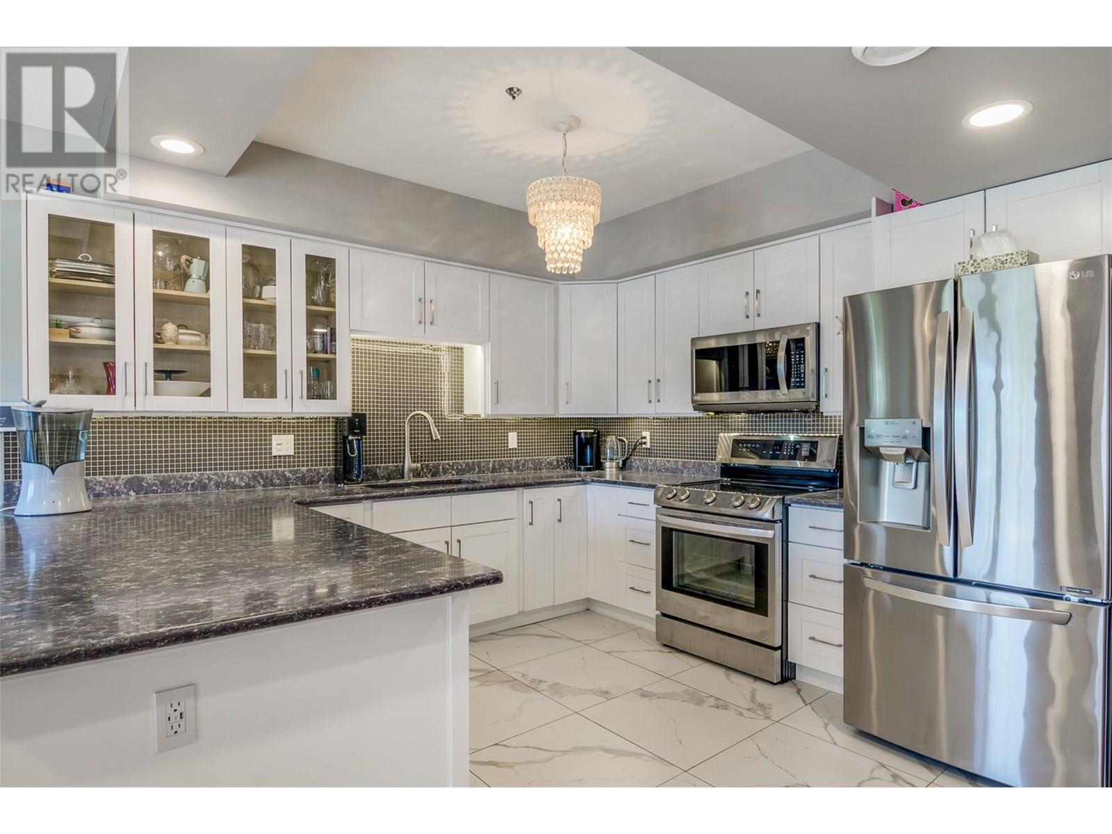 Photo 4 of 1156 Sunset Drive Unit 115, Kelowna BC