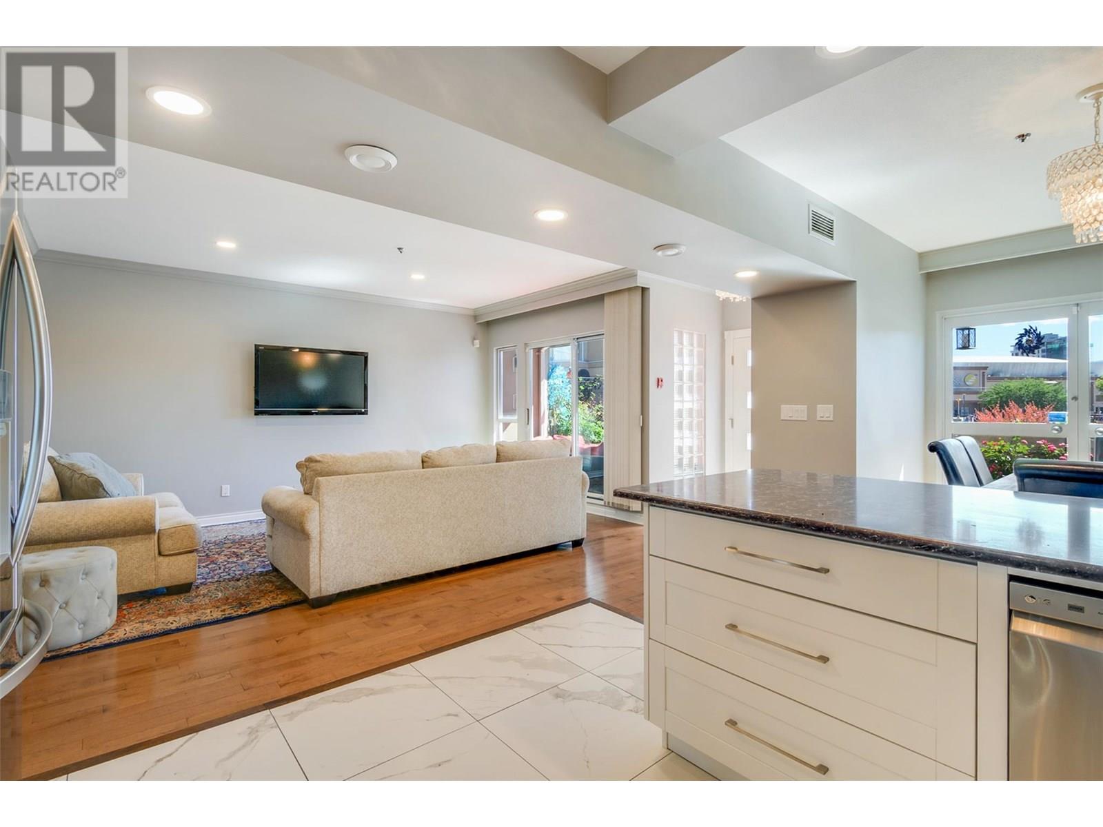 Photo 11 of 1156 Sunset Drive Unit 115, Kelowna BC