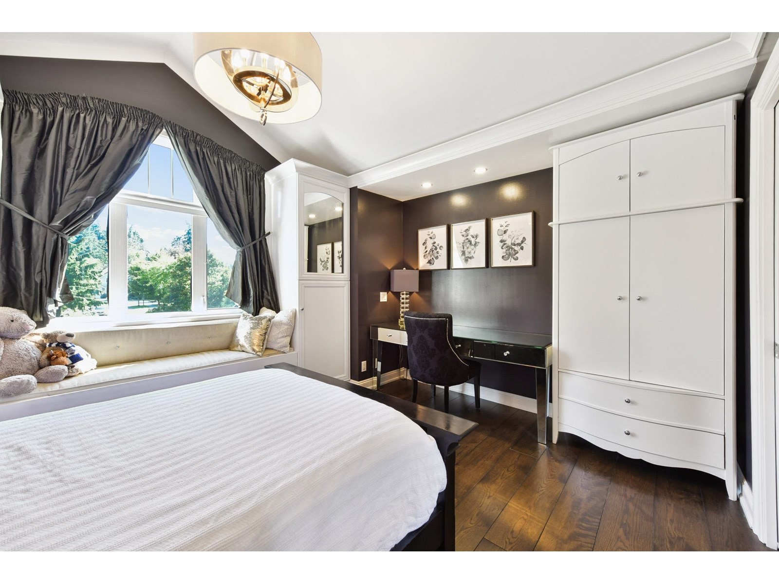 14353 33 AVENUE, Surrey