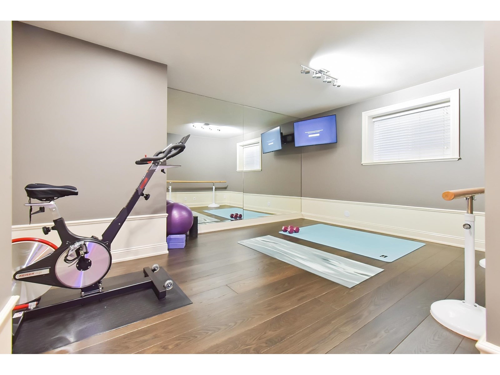 14353 33 AVENUE, Surrey