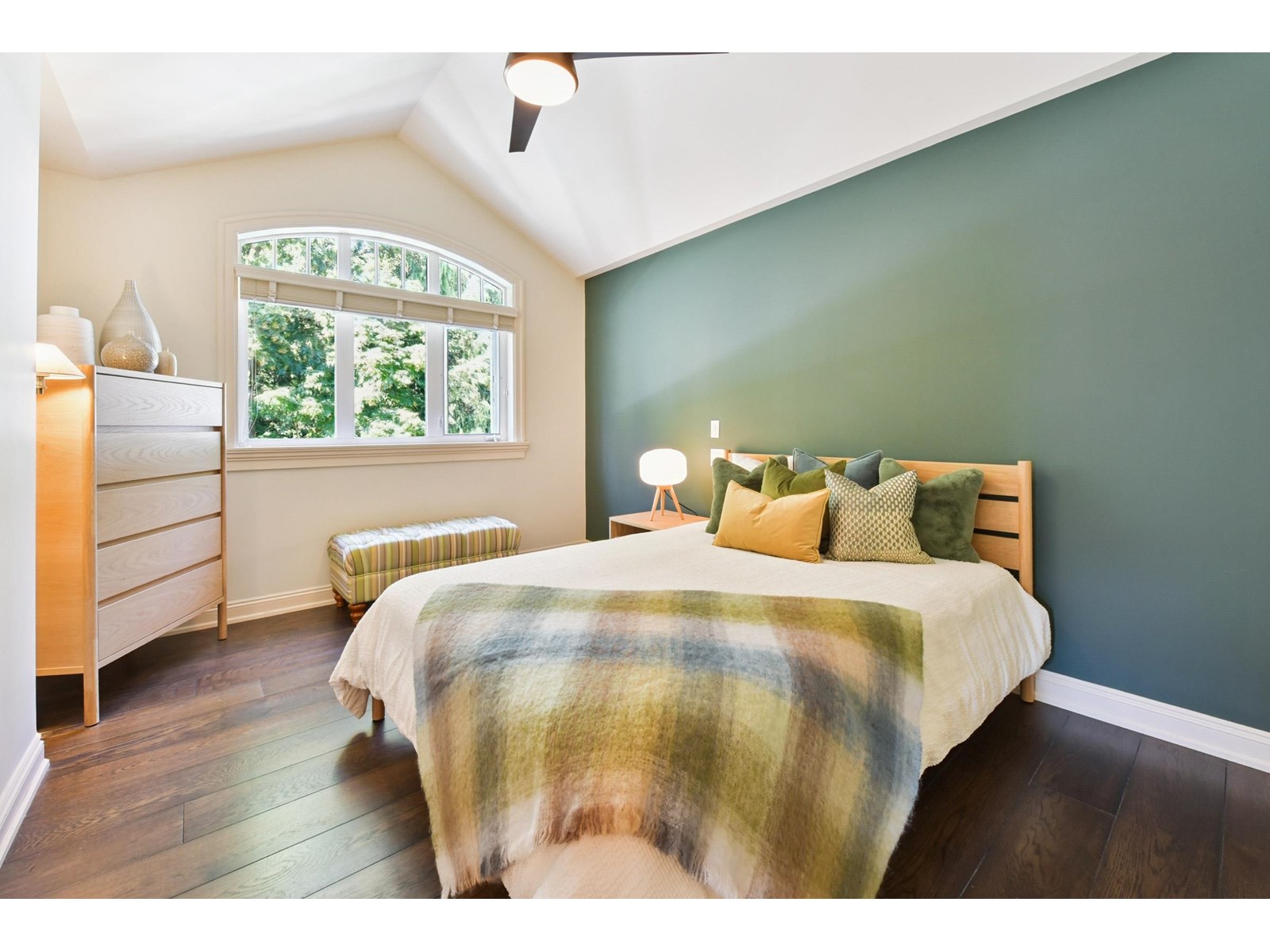 14353 33 AVENUE, Surrey