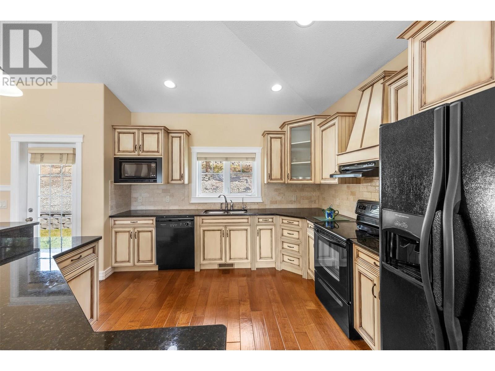 1584 MERLOT DRIVE - Image 7