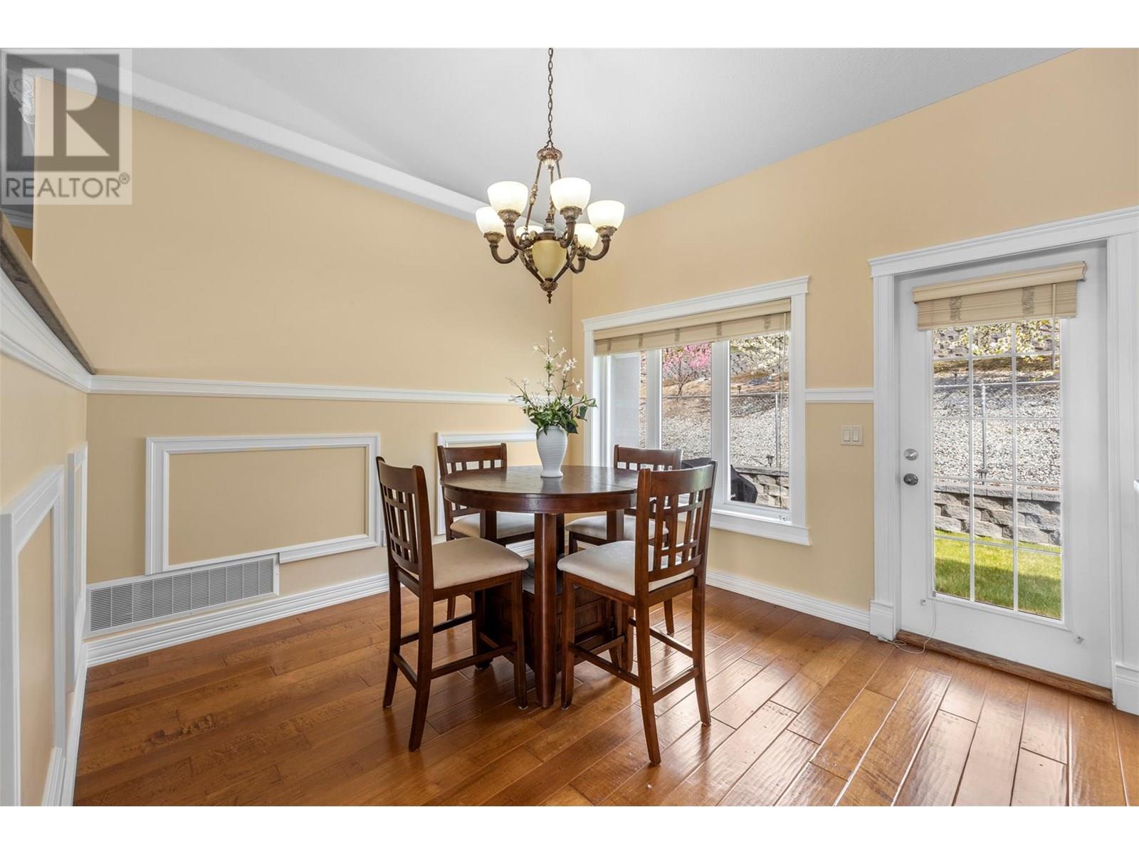 1584 MERLOT DRIVE - Image 8