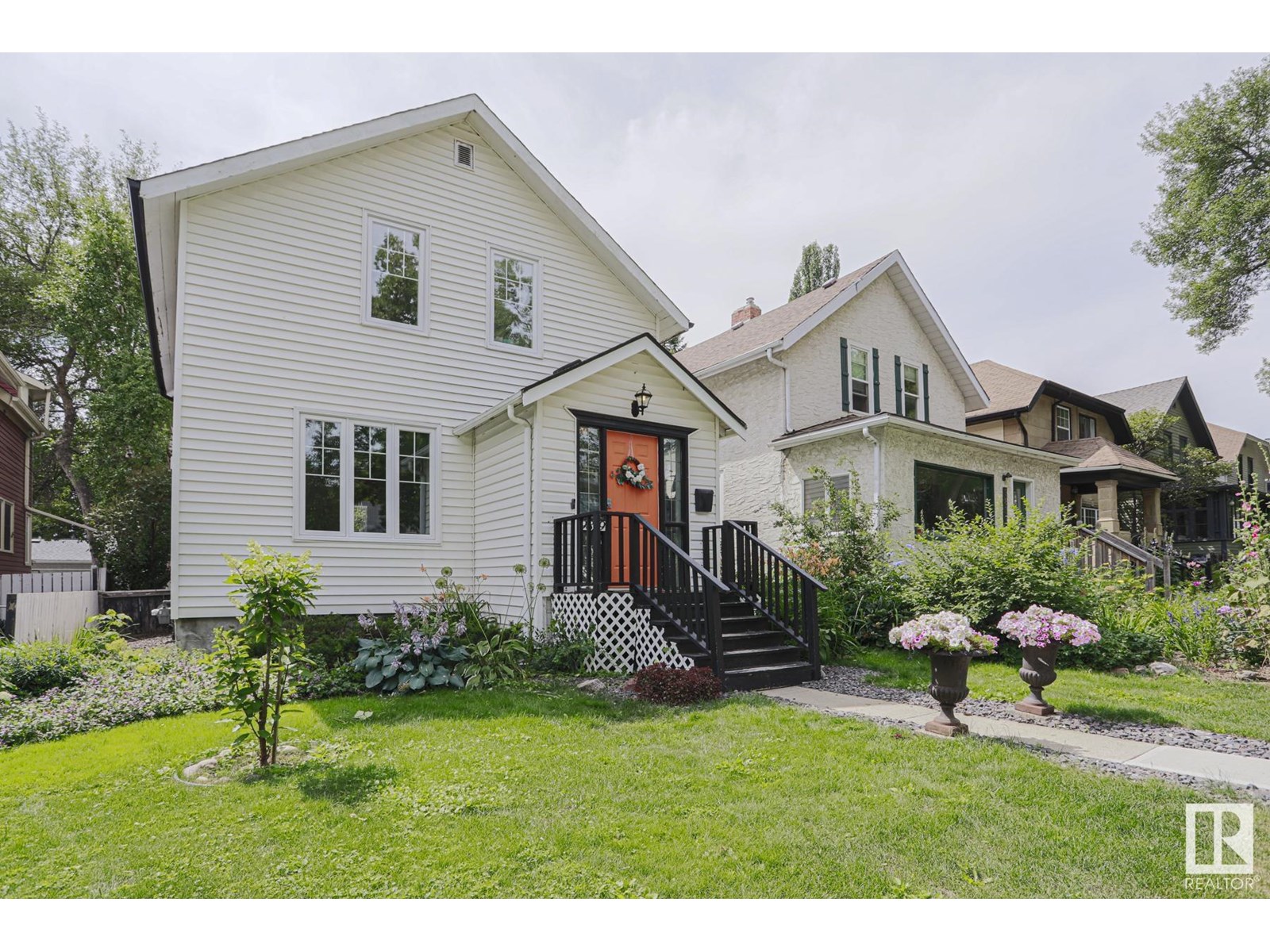 Photo 47 of 9829 88 Av Nw, Edmonton AB