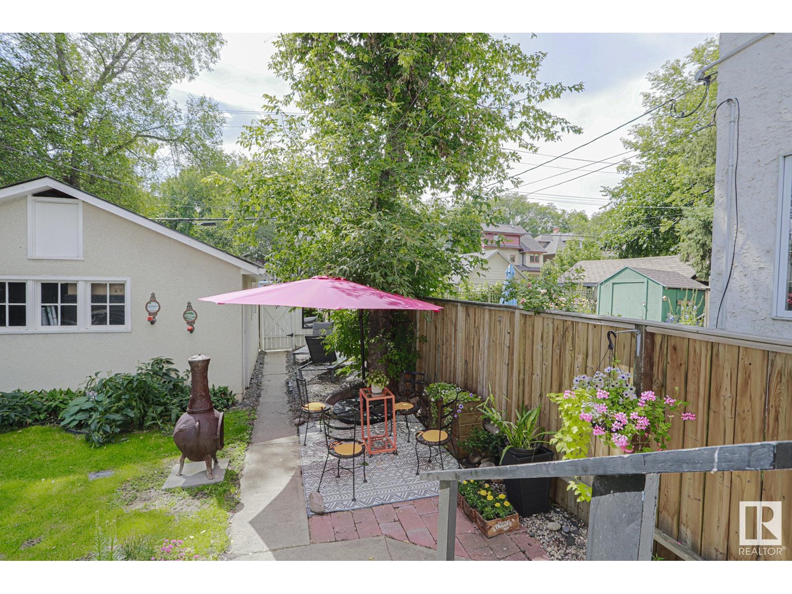 Photo 23 of 9829 88 Av Nw, Edmonton AB