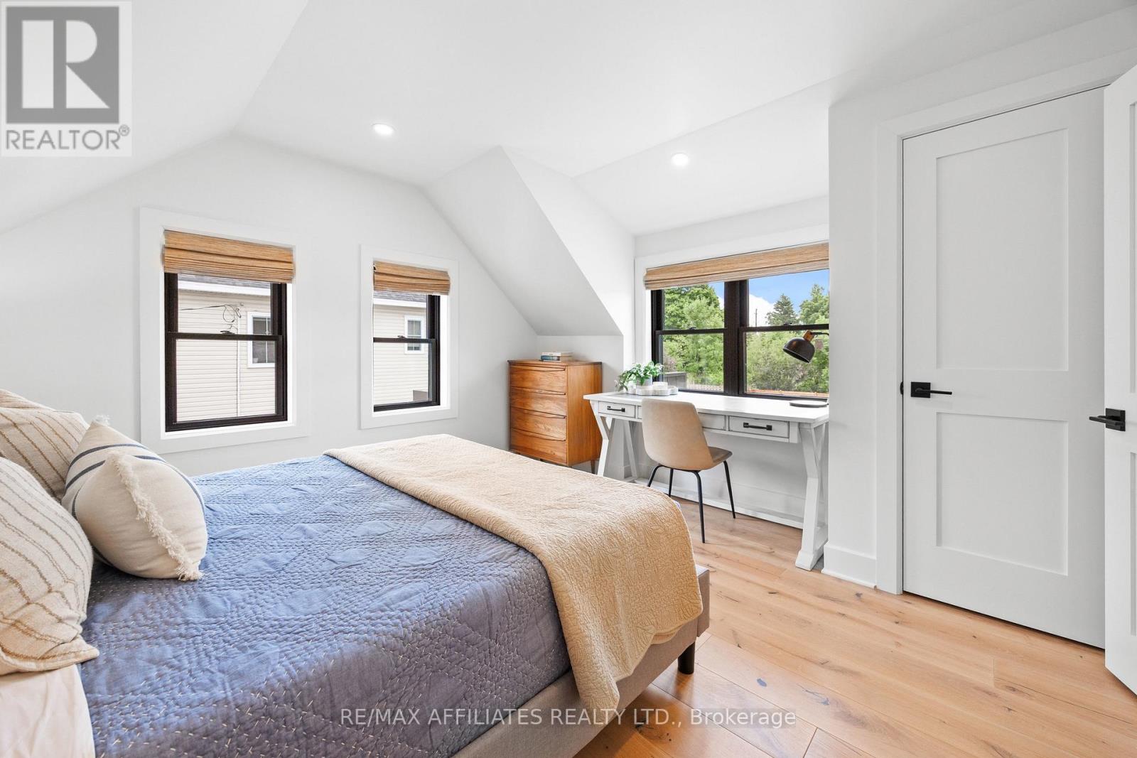 Photo 4 of 20 Grant Street, Perth ON