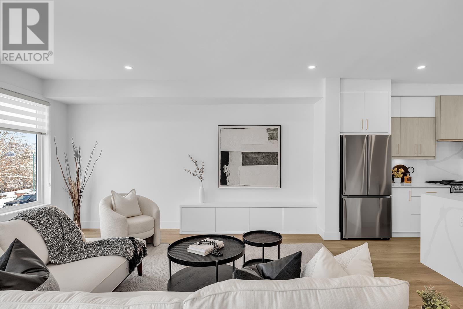 106 5300 Main Street, Kelowna