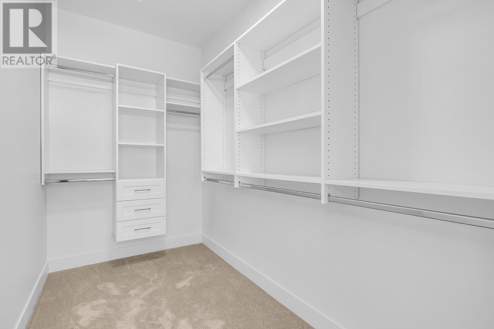 106 5300 Main Street, Kelowna