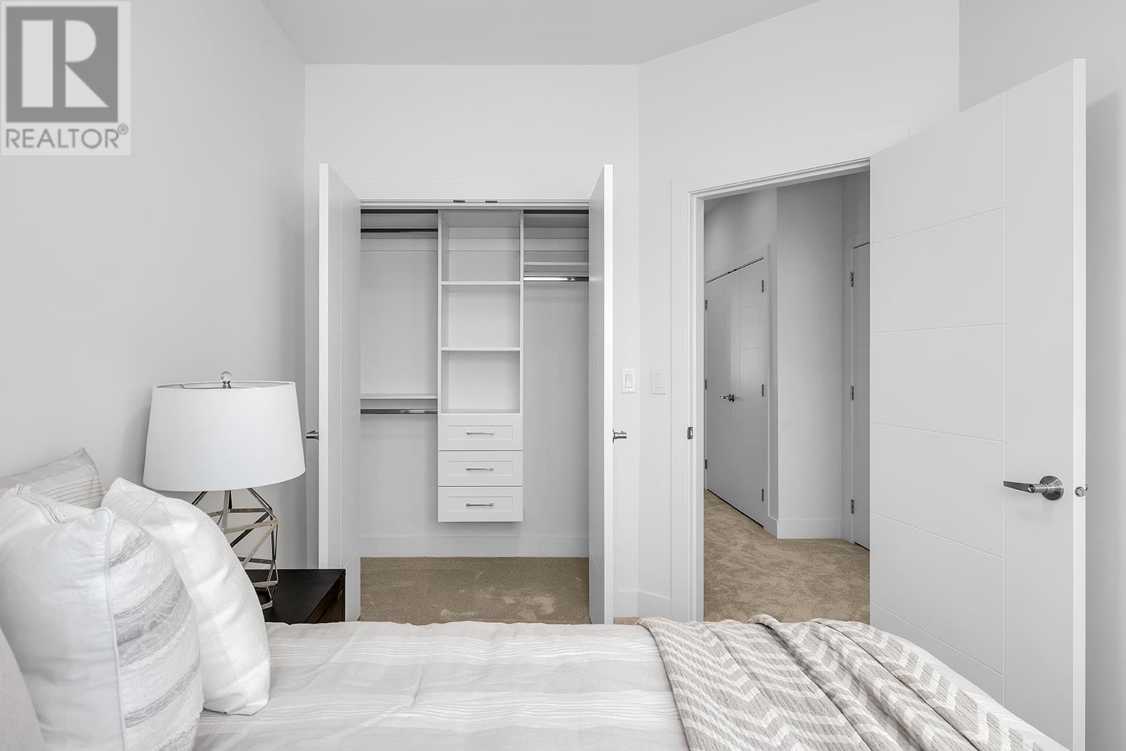 106 5300 Main Street, Kelowna