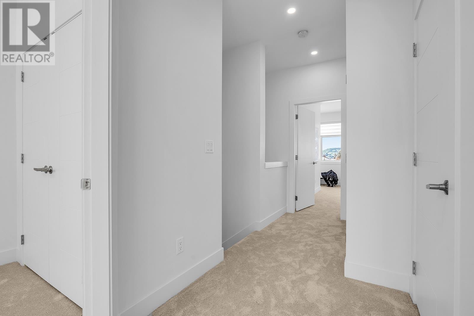 106 5300 Main Street, Kelowna