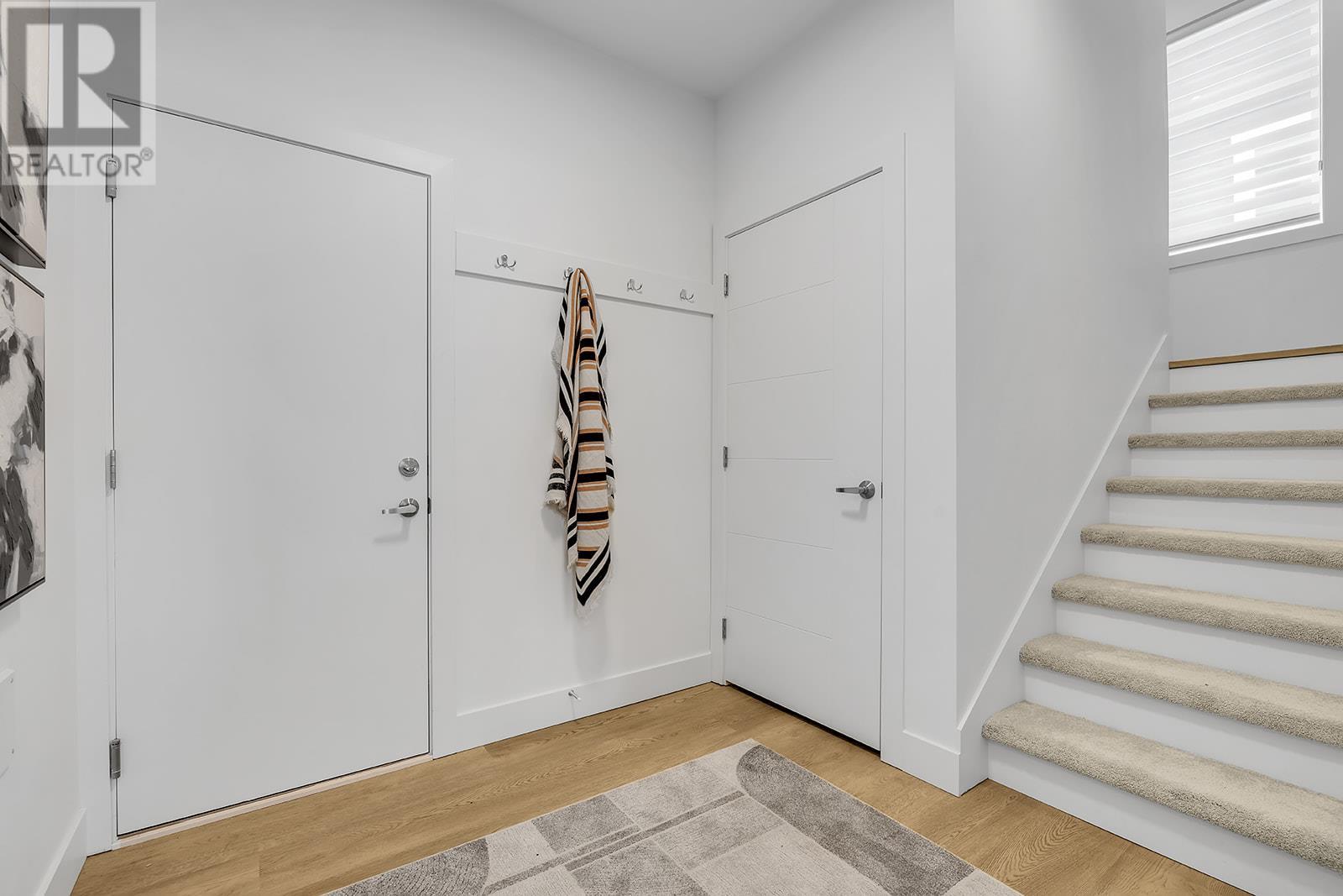 106 5300 Main Street, Kelowna