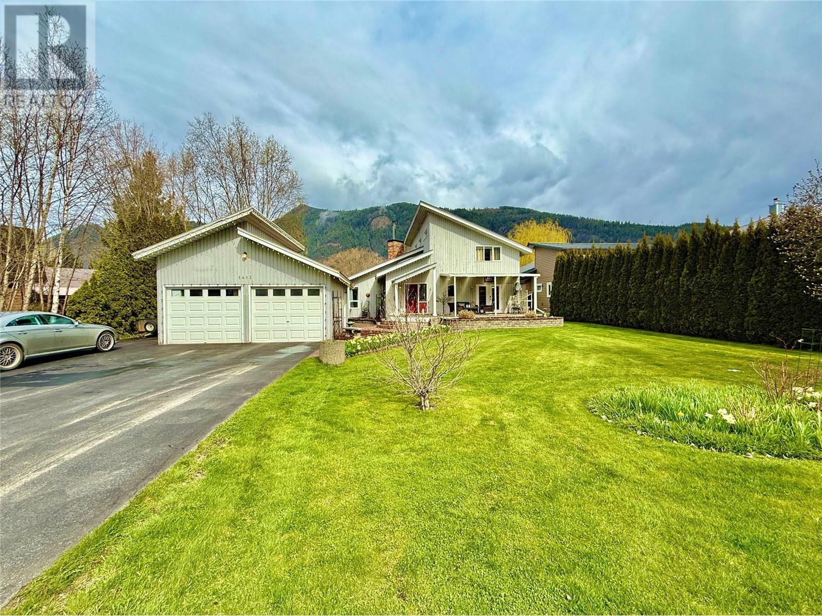 Photo 37 of 1413 Silver Sands Road, Sicamous BC
