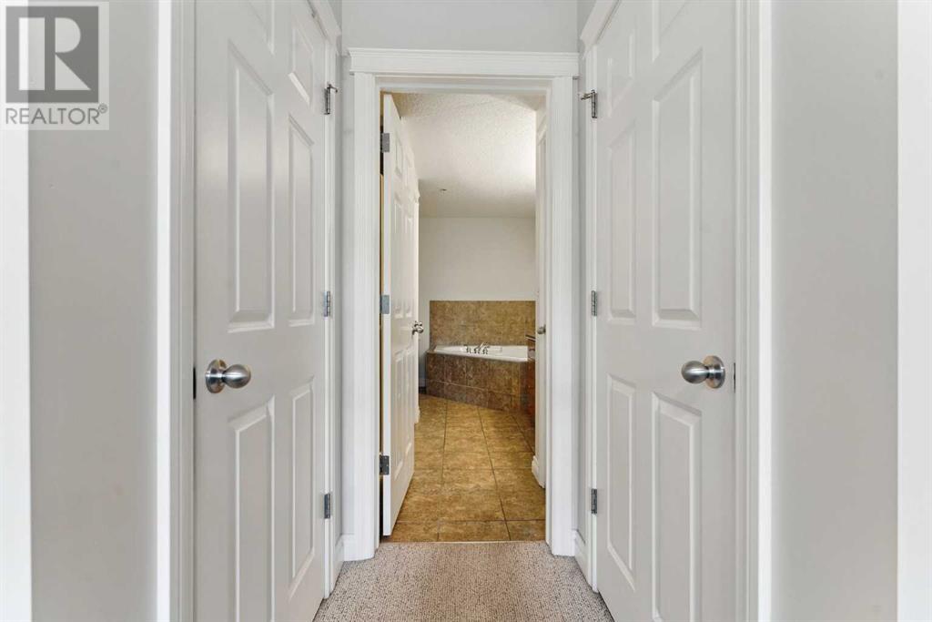 Single Family House for Sale in   Hemlock Crescent SW Spruce Cliff Calgary 