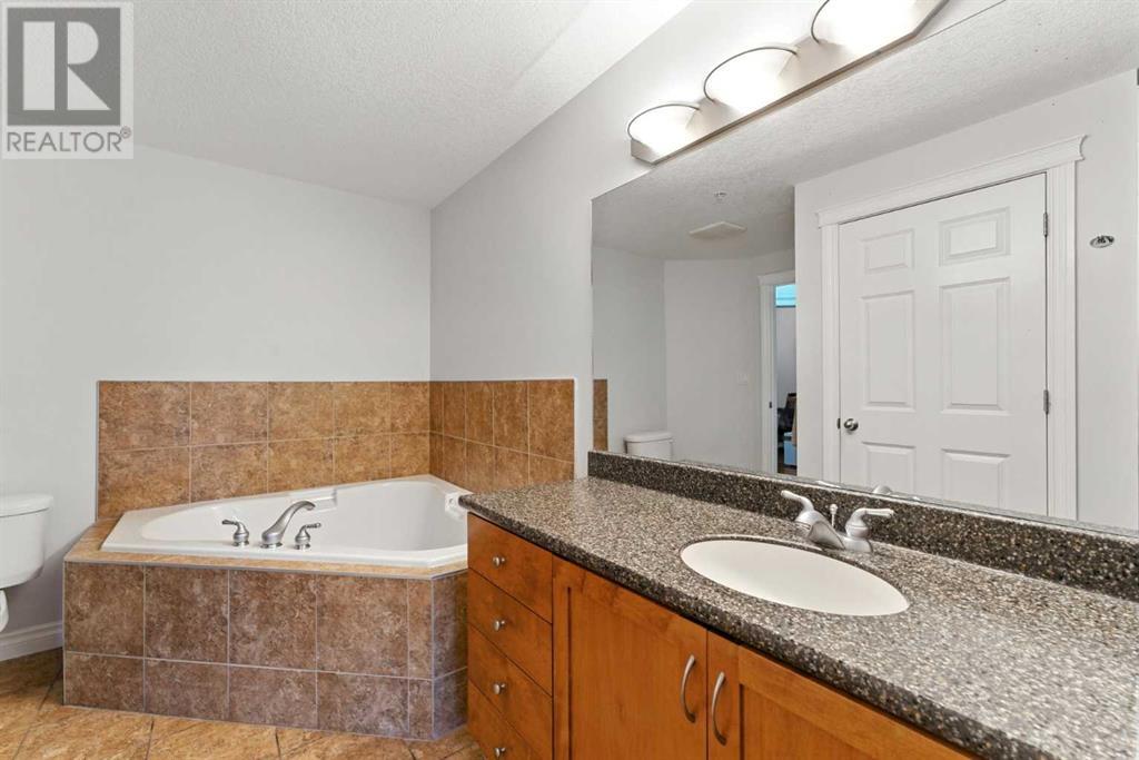 Single Family House for Sale in   Hemlock Crescent SW Spruce Cliff Calgary 