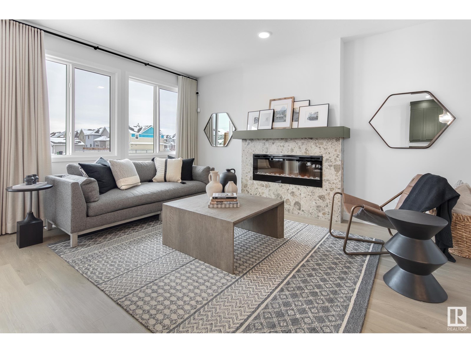 Photo 4 of 4793 Cawsey Tc Sw, Edmonton AB