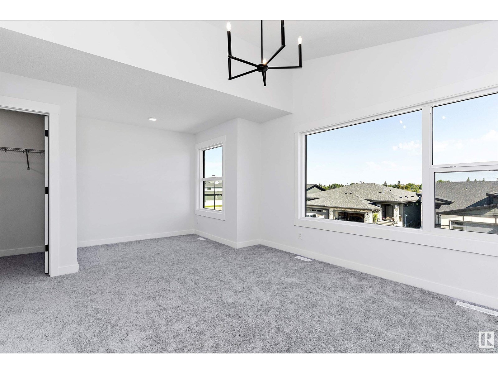 Photo 35 of 22 Newbury Ci Nw, Sherwood Park AB