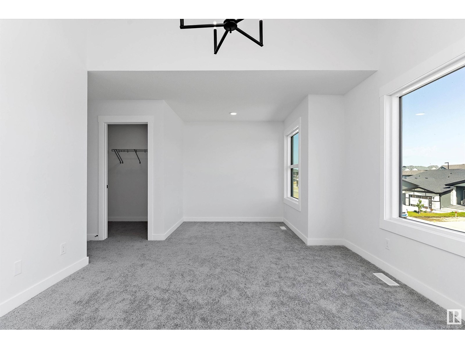 Photo 36 of 22 Newbury Ci Nw, Sherwood Park AB