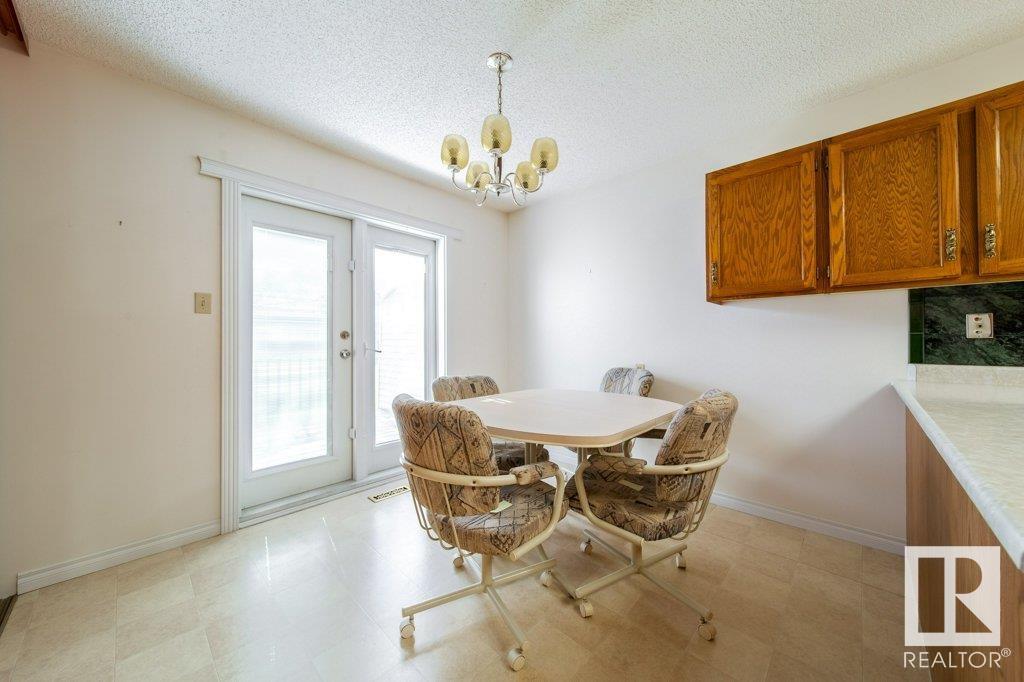 Photo 15 of 10686 153 Ave Nw Nw, Edmonton AB