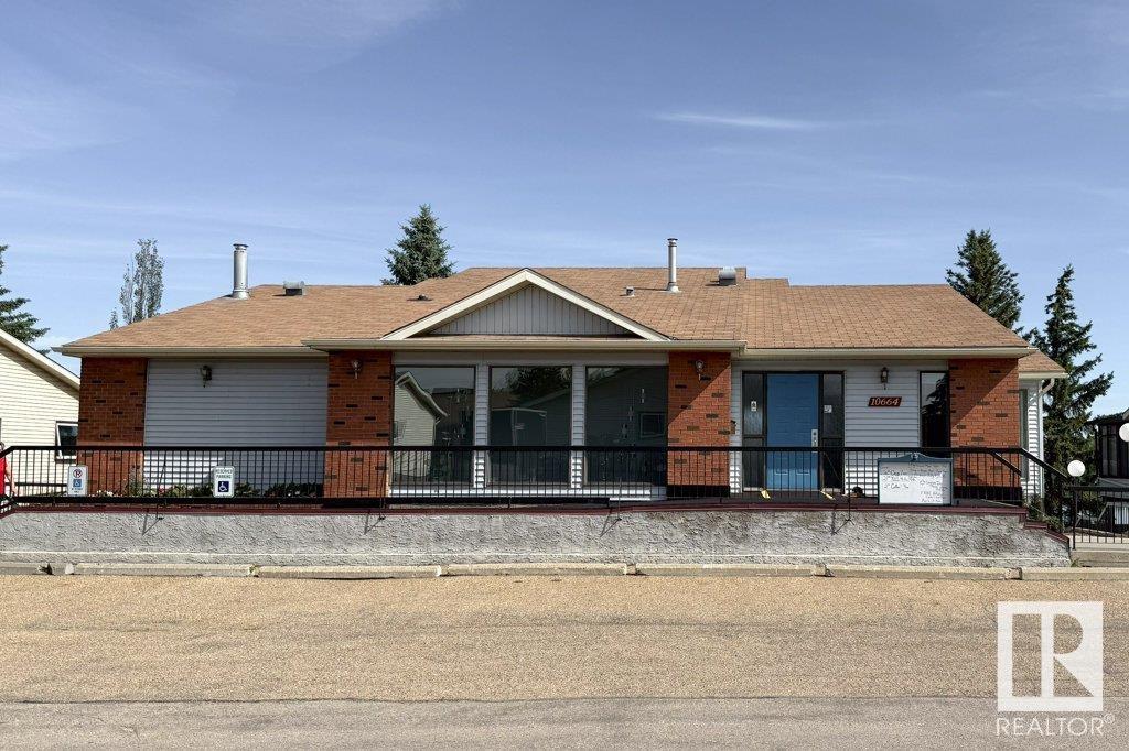 Photo 34 of 10686 153 Ave Nw Nw, Edmonton AB