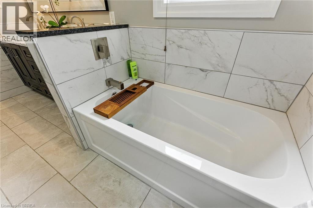 Photo 5 of 360 Windham Road 14, Simcoe ON