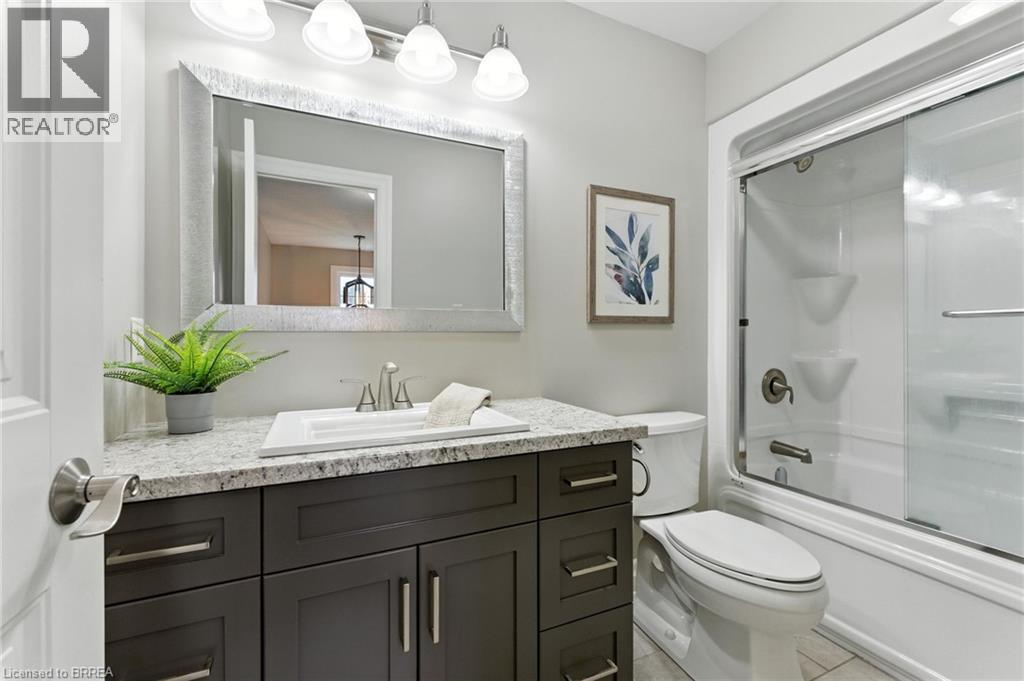 Photo 11 of 360 Windham Road 14, Simcoe ON