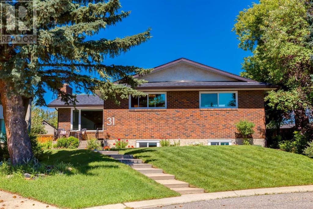 Single Family House Bungalow for Sale in  Silverstone Bay NW Silver Springs Calgary 