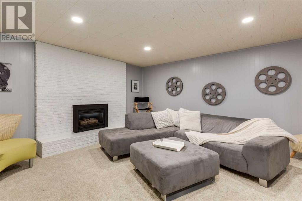 Single Family House Bungalow for Sale in  Silverstone Bay NW Silver Springs Calgary 