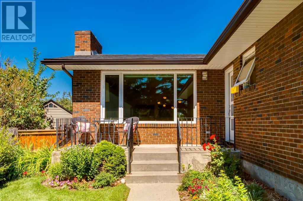 Single Family House Bungalow for Sale in  Silverstone Bay NW Silver Springs Calgary 