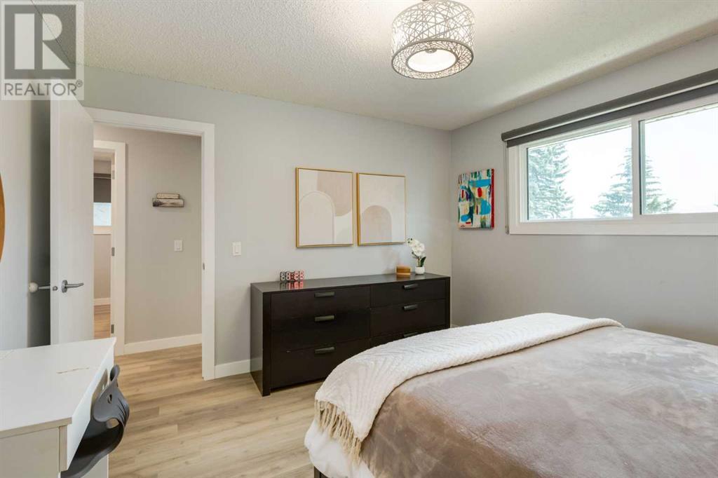 Single Family House Bungalow for Sale in  Silverstone Bay NW Silver Springs Calgary 