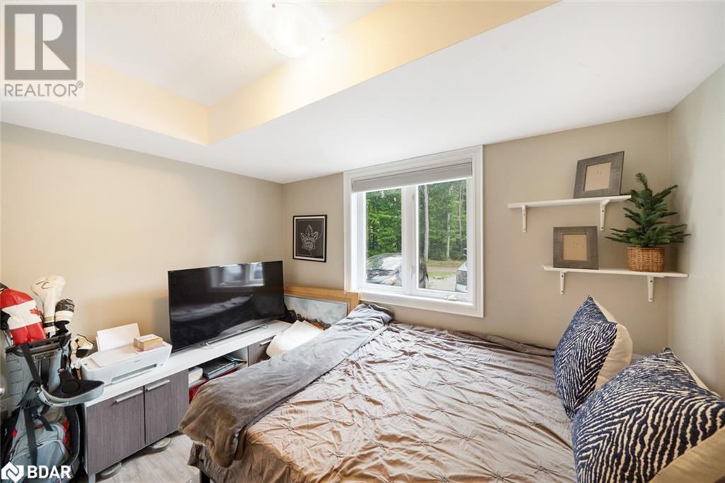 Photo 38 of 640 Mapleview Drive E, Innisfil ON