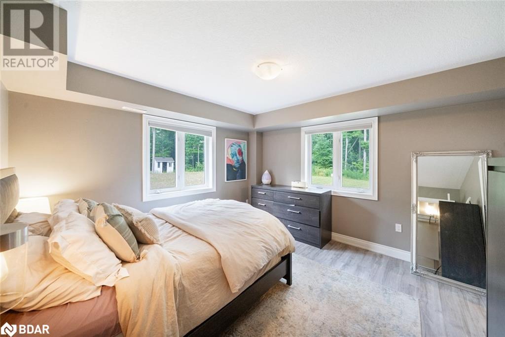 Photo 16 of 640 Mapleview Drive E, Innisfil ON