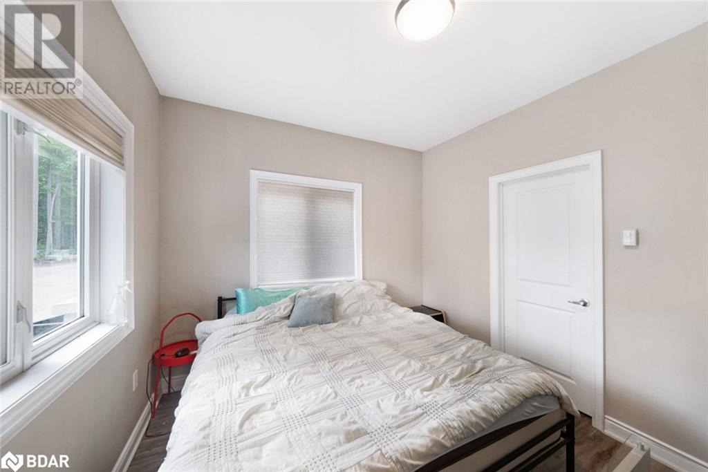 Photo 11 of 640 Mapleview Drive E, Innisfil ON