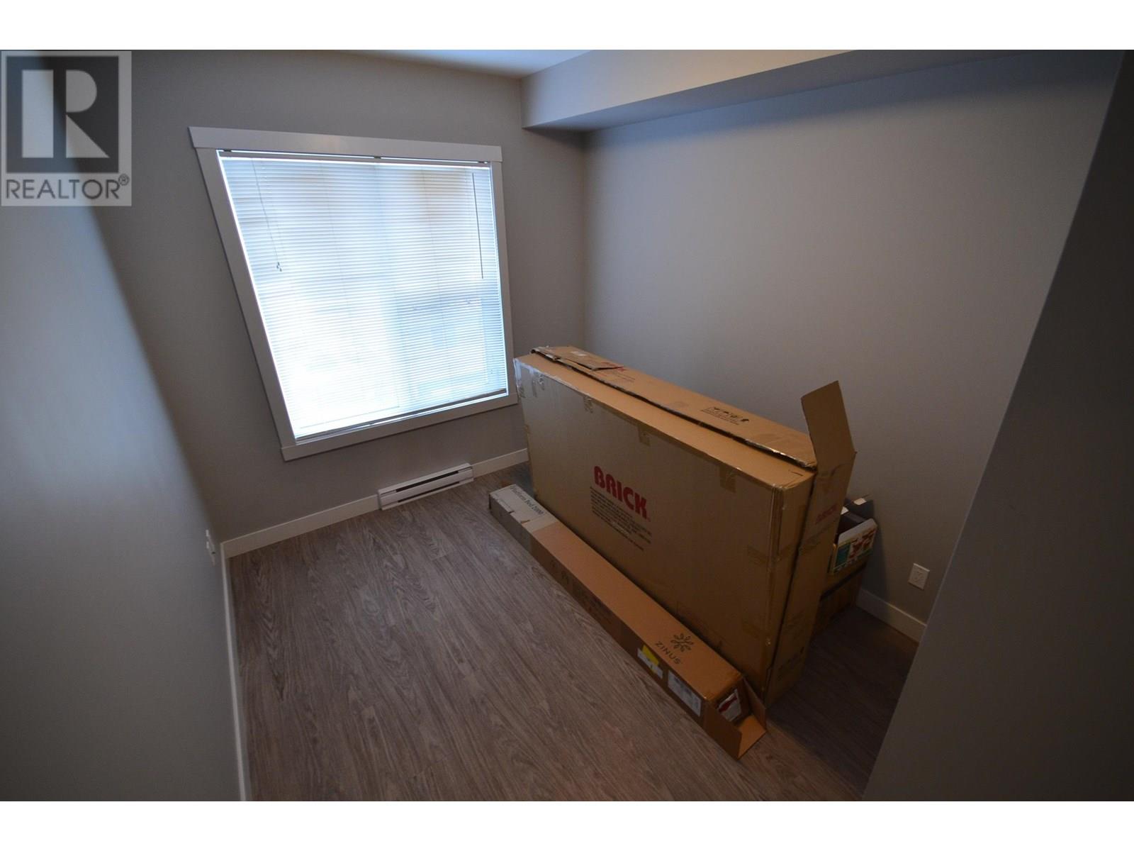 Photo 9 of 405 10307 112 Street, Fort St John BC