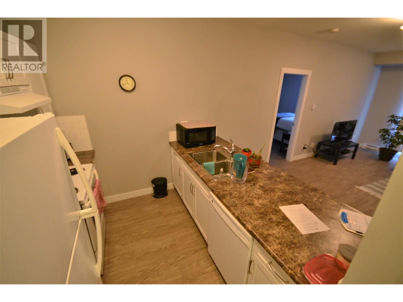 Photo 3 of 405 10307 112 Street, Fort St John BC