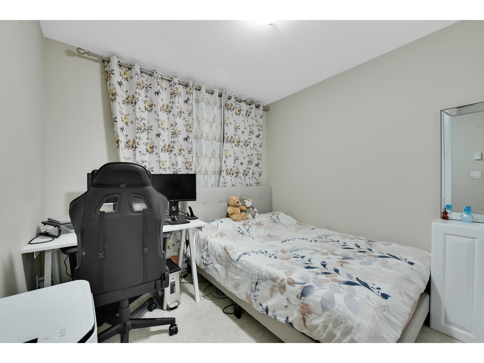 Photo 7 of 76 6123 138 Street, Surrey BC