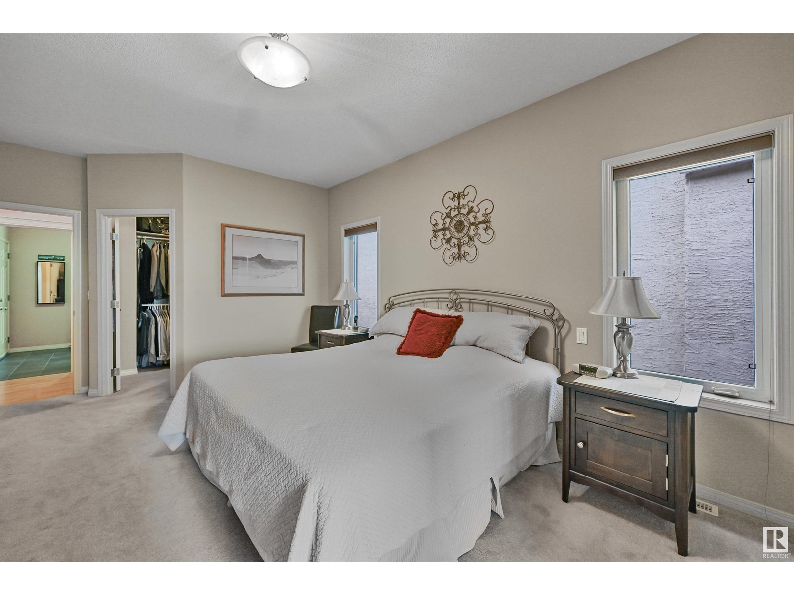 Photo 22 of 975 Hollingsworth Bn Nw, Edmonton AB