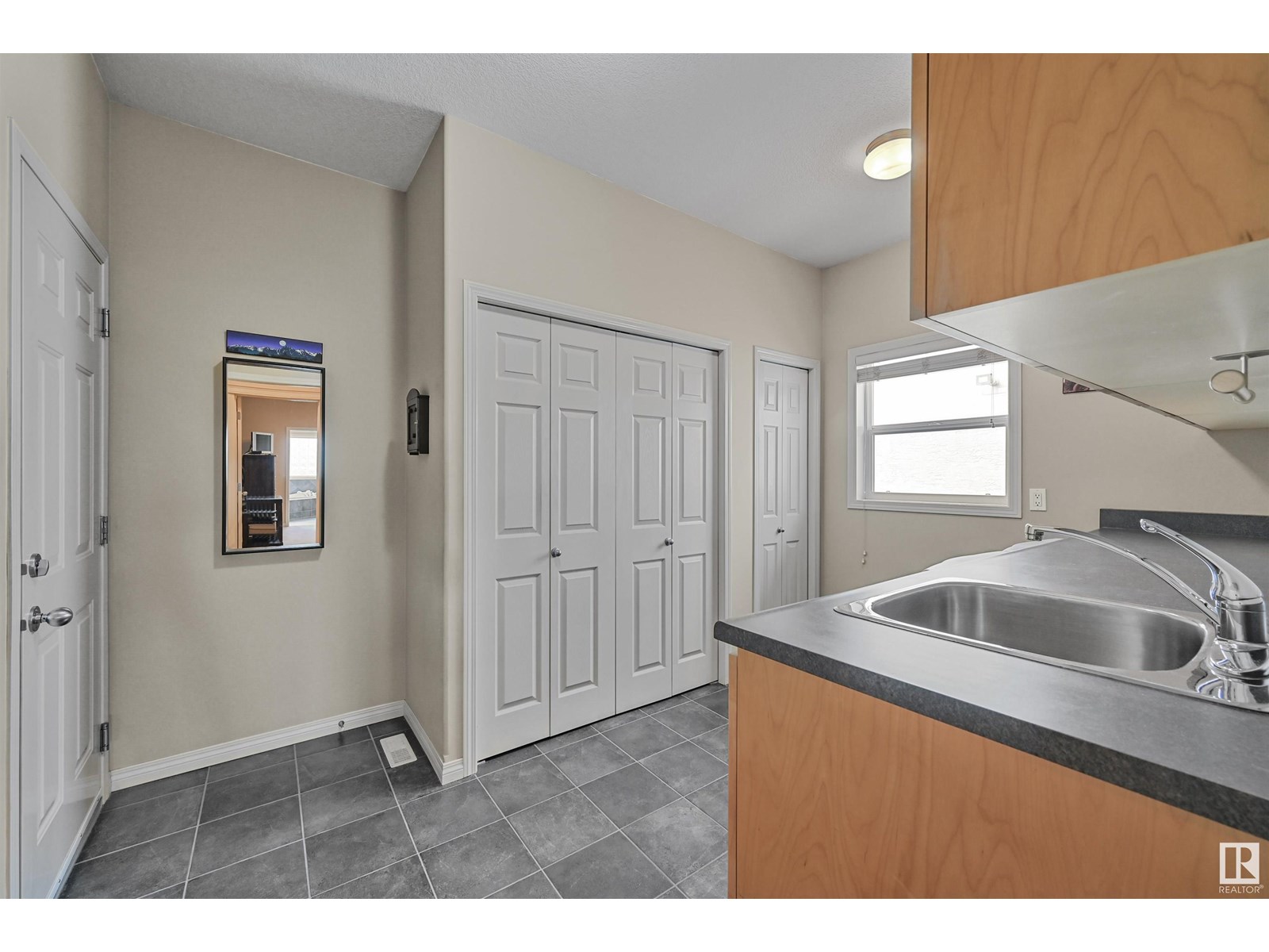 Photo 28 of 975 Hollingsworth Bn Nw, Edmonton AB