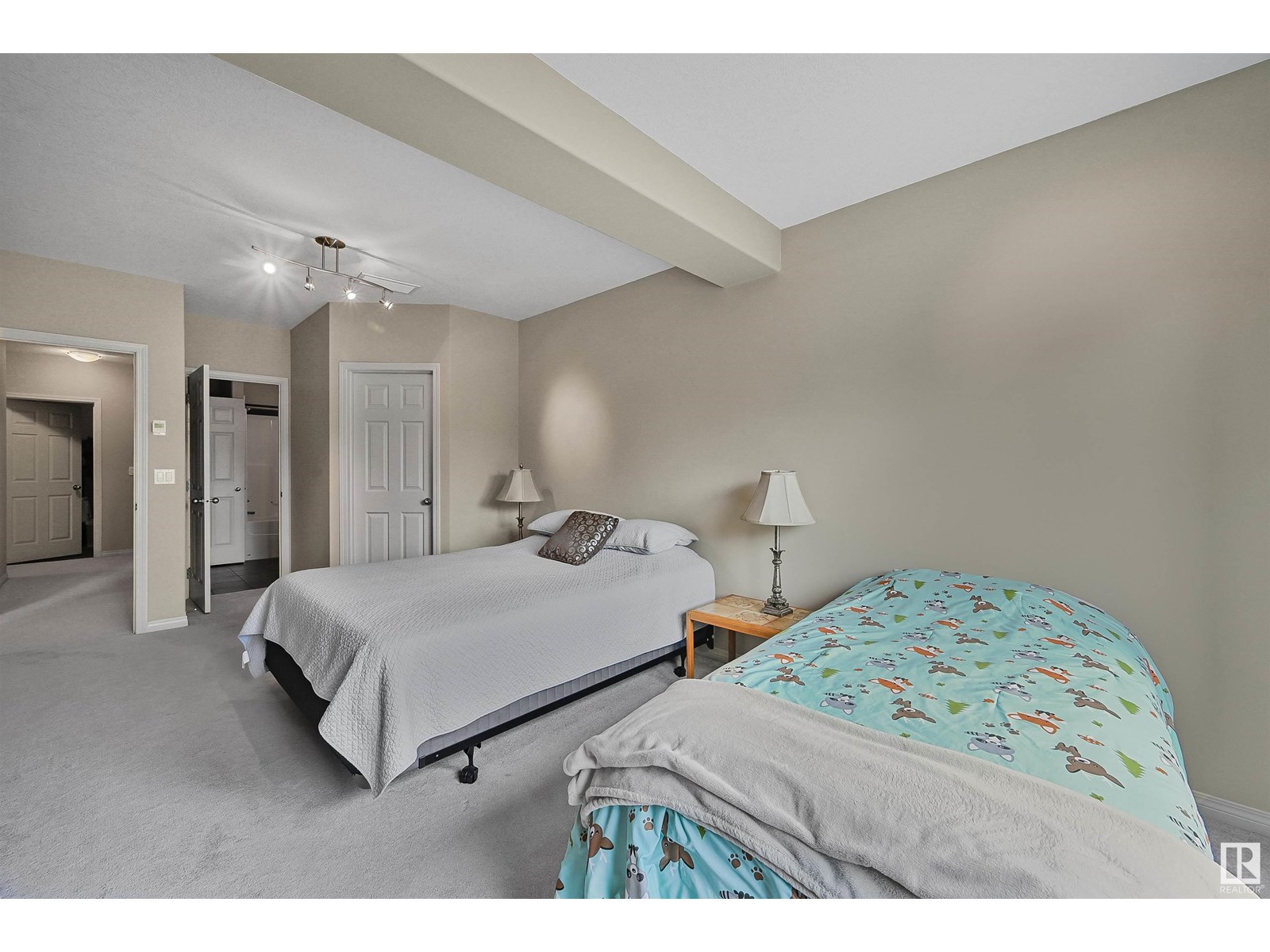 Photo 35 of 975 Hollingsworth Bn Nw, Edmonton AB