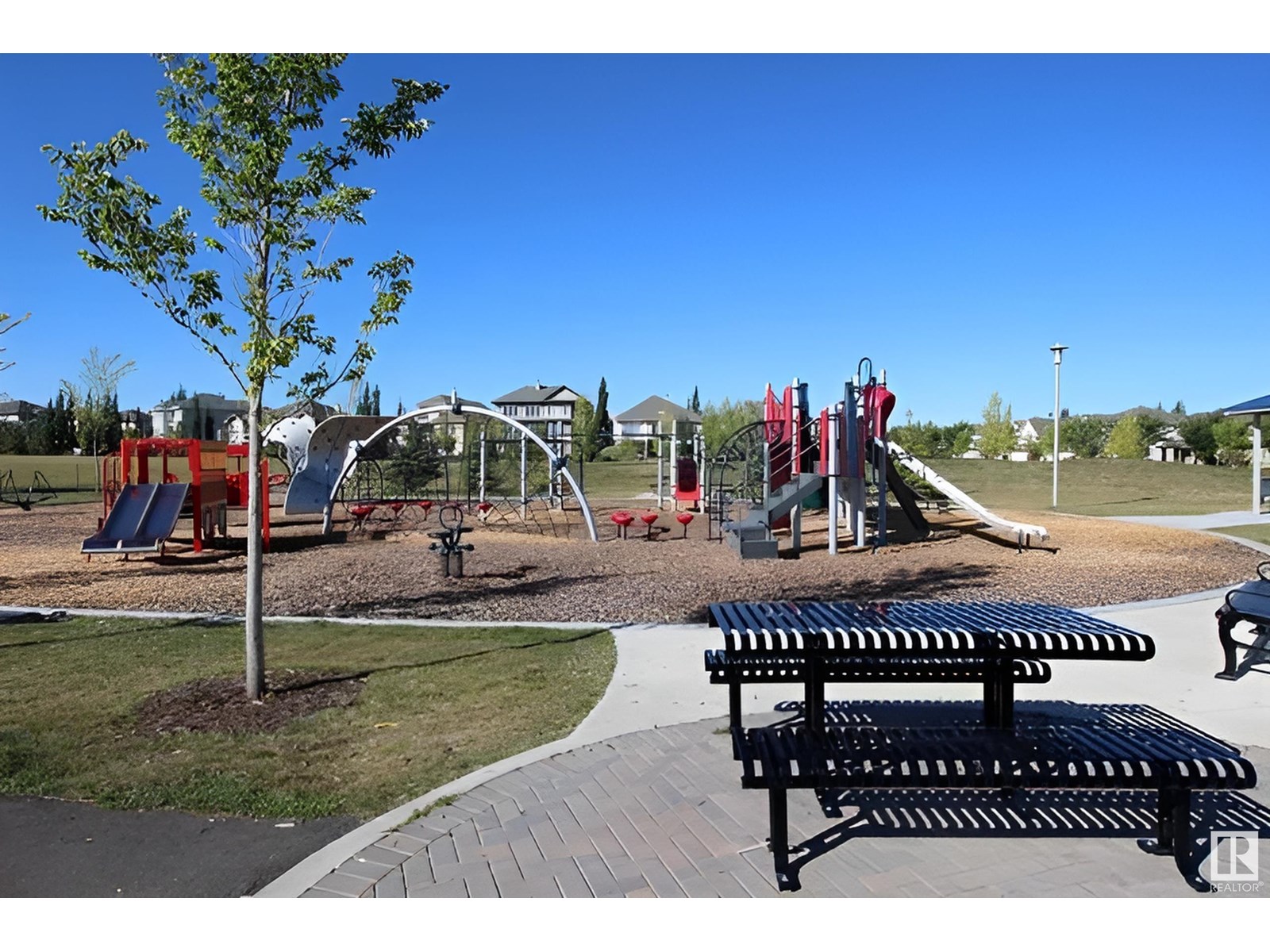 Photo 49 of 975 Hollingsworth Bn Nw, Edmonton AB