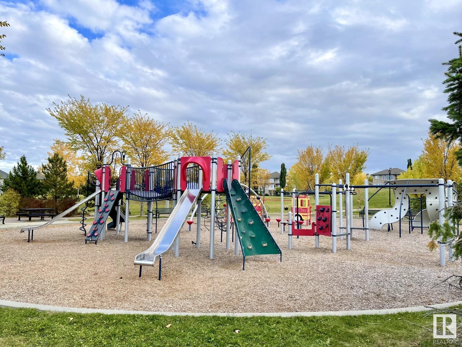 Photo 50 of 975 Hollingsworth Bn Nw, Edmonton AB