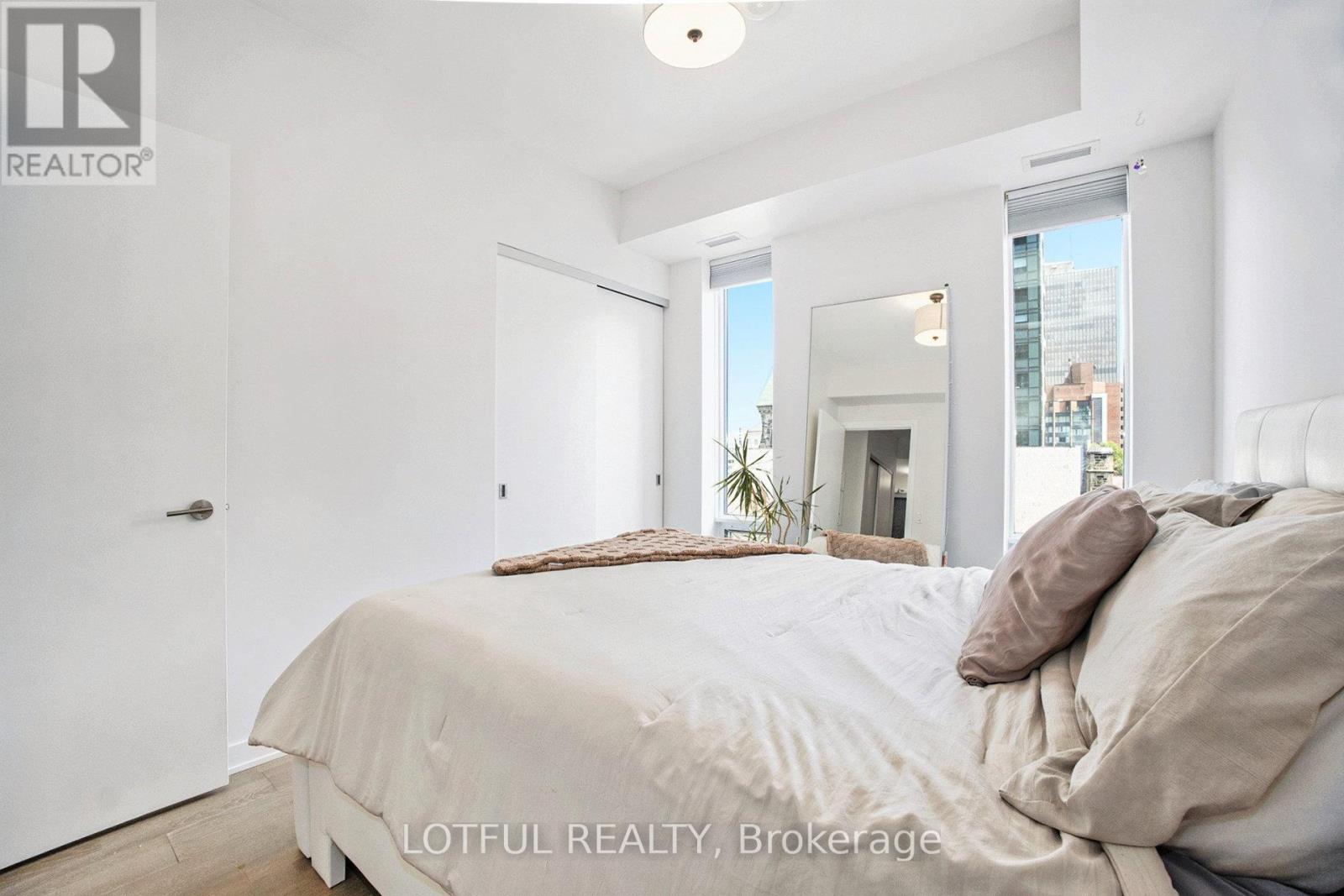 Photo 12 of 601 428 Sparks Street, Ottawa ON