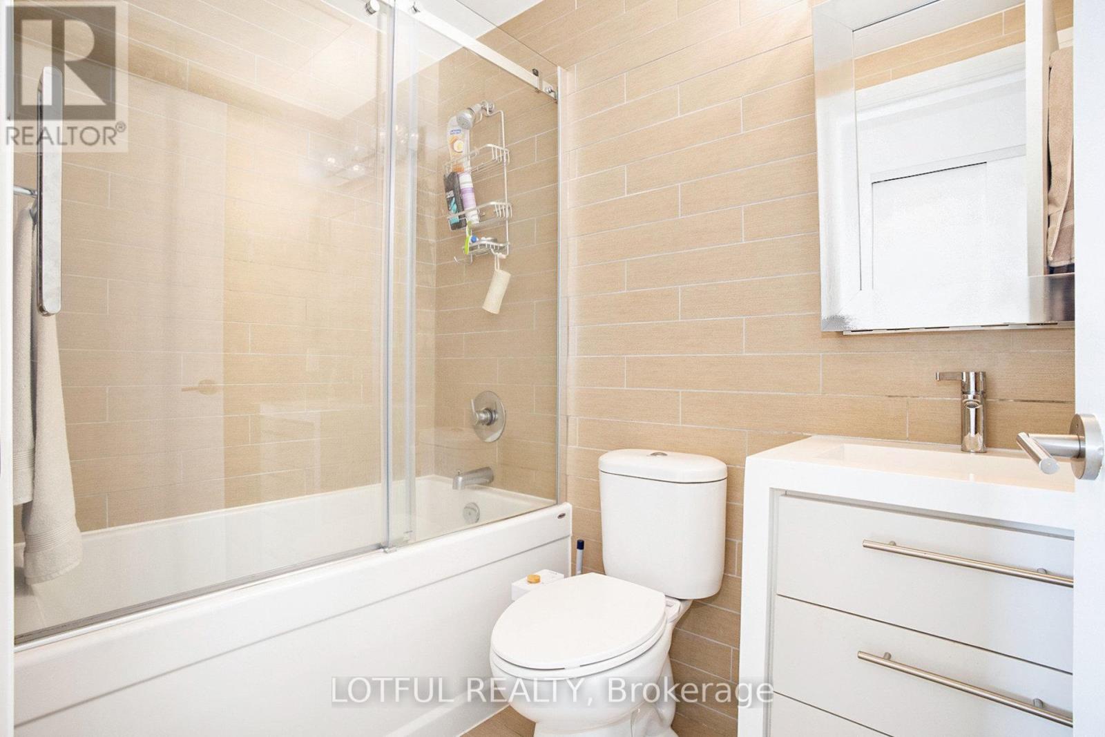 Photo 13 of 601 428 Sparks Street, Ottawa ON