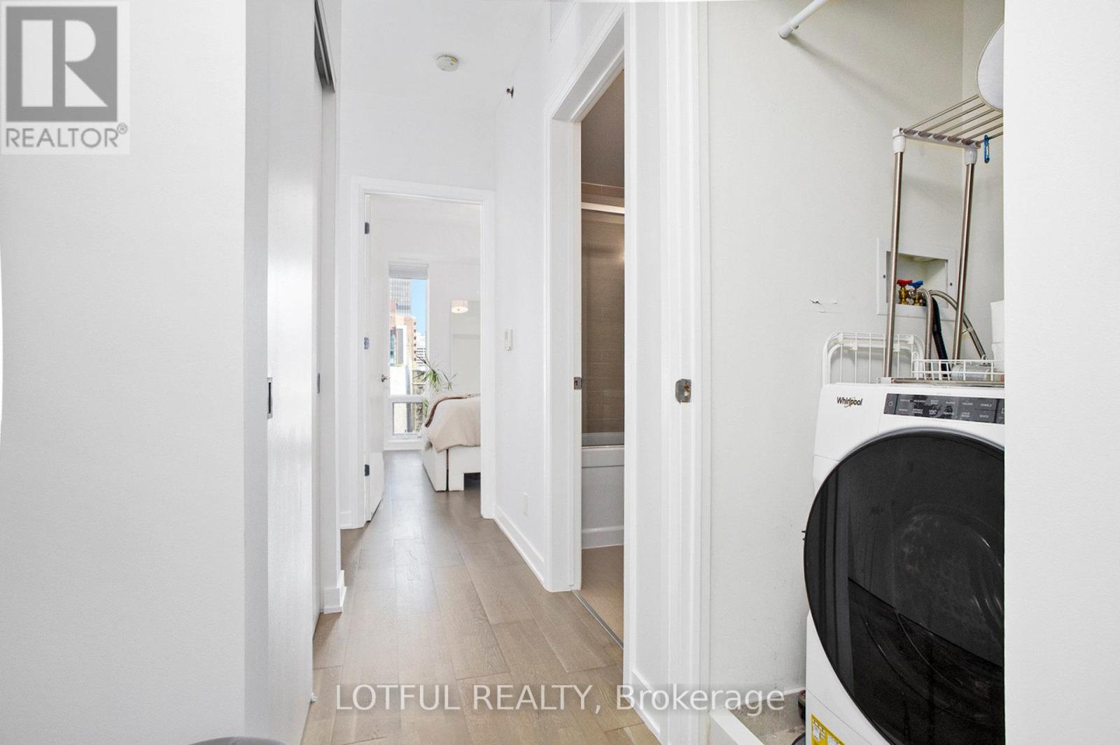 Photo 15 of 601 428 Sparks Street, Ottawa ON