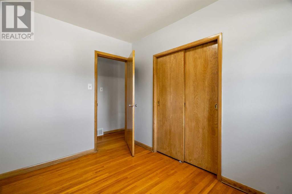 Single Family House Bungalow for Sale in  Haddon Road SW Haysboro Calgary 