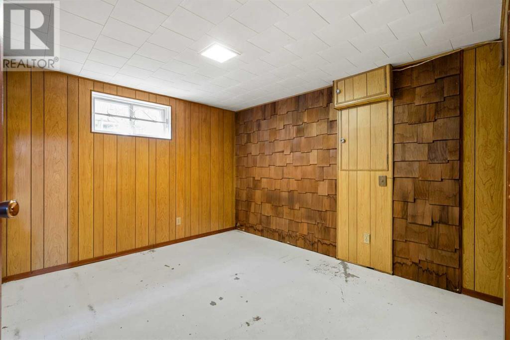 Single Family House Bungalow for Sale in  Haddon Road SW Haysboro Calgary 
